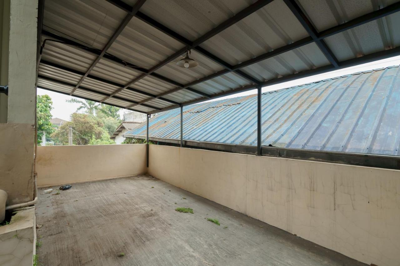 KoolKost Syariah near Kampus Utama Universitas Budi Luhur Mencil Bagian luar foto
